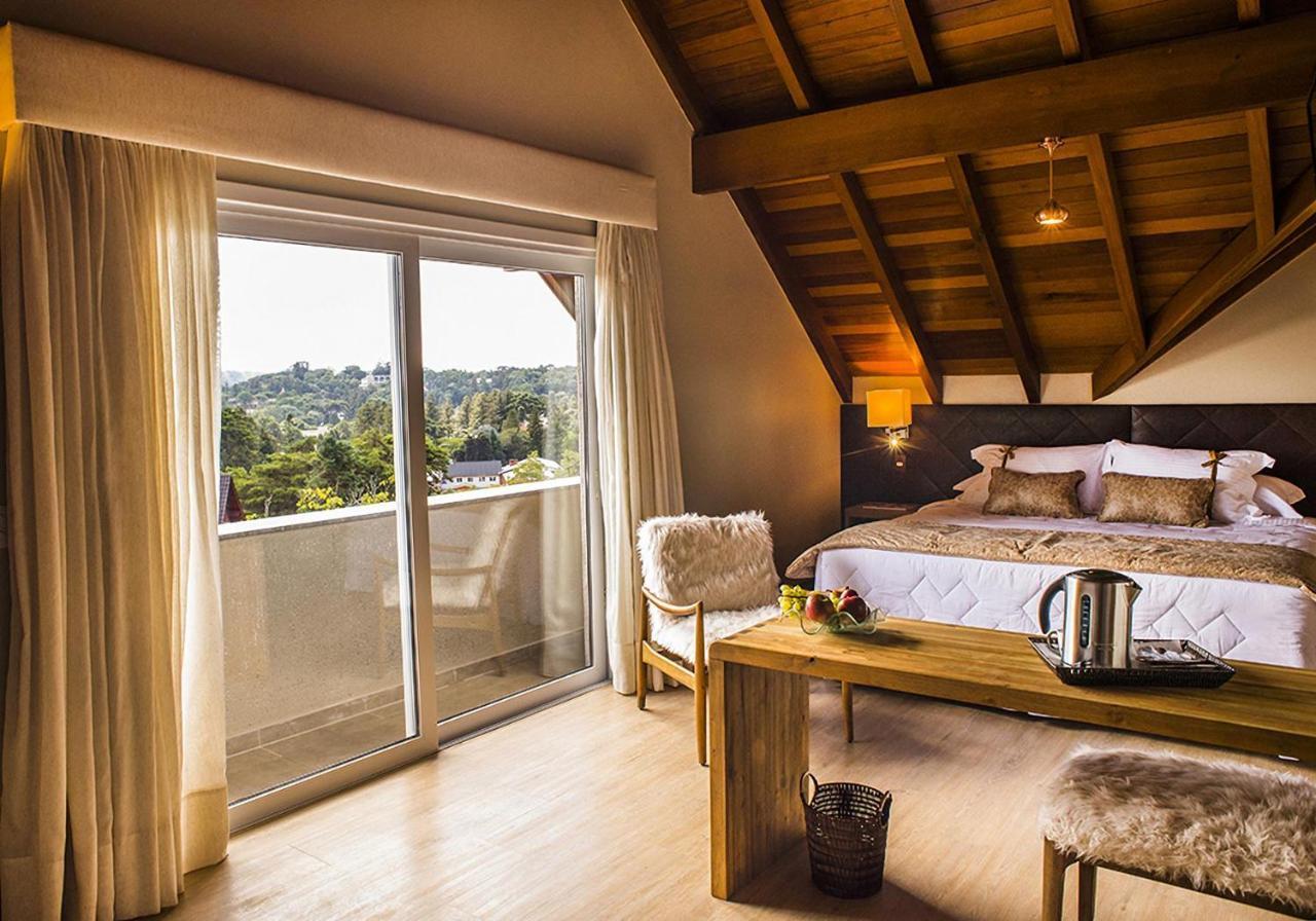 Master Suite with Hot Tub,1162075440:JPEG